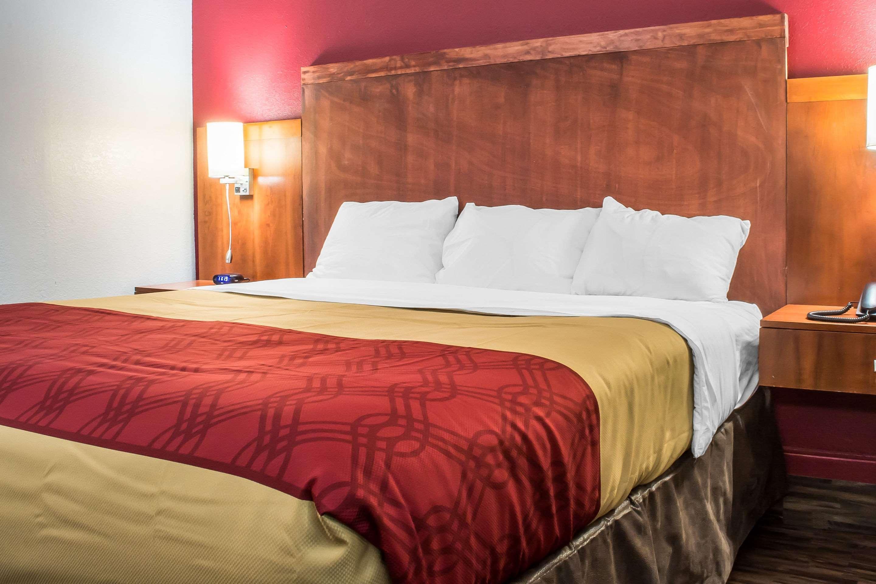 Econo Lodge Brockport Εξωτερικό φωτογραφία