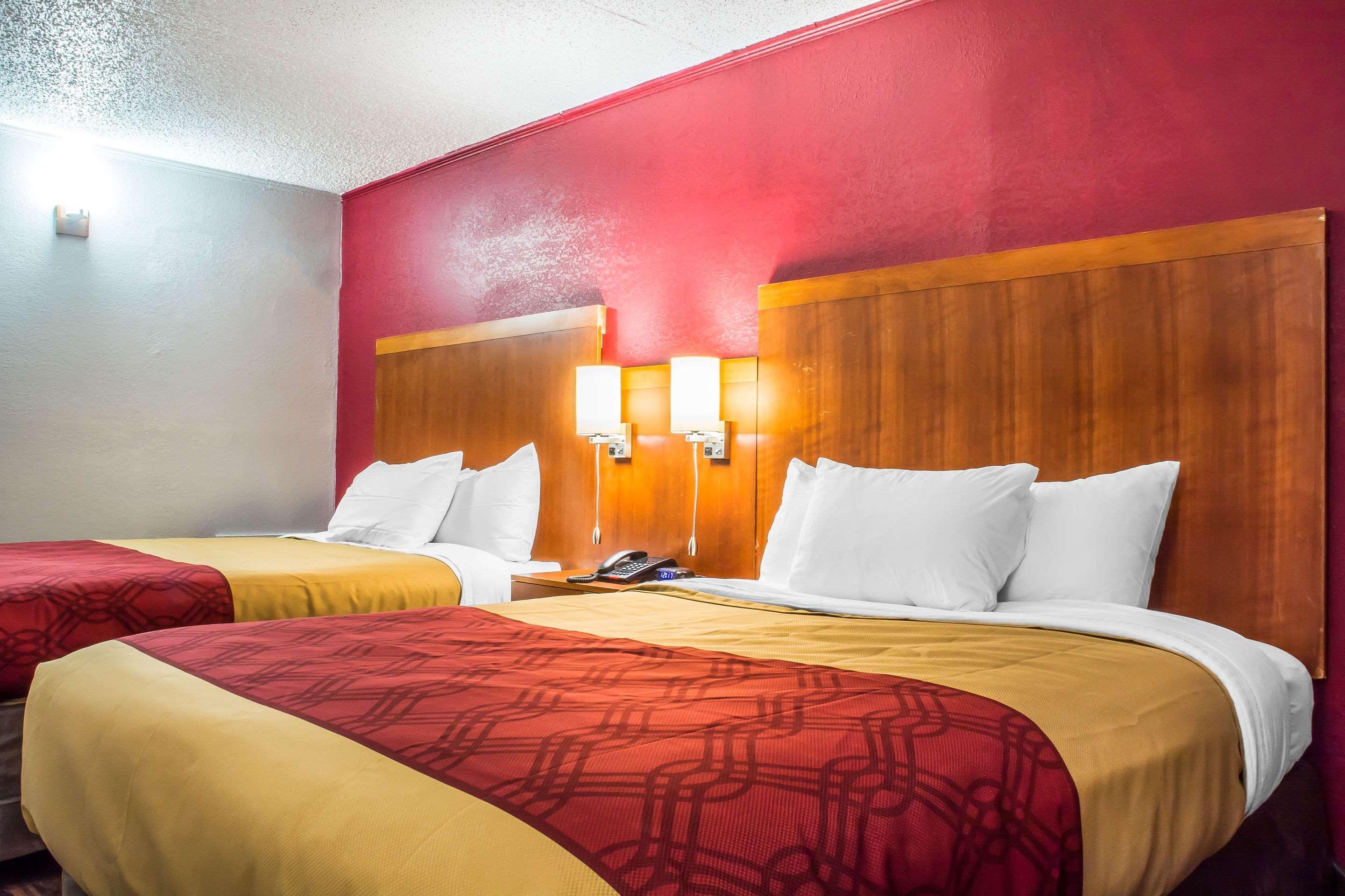 Econo Lodge Brockport Εξωτερικό φωτογραφία