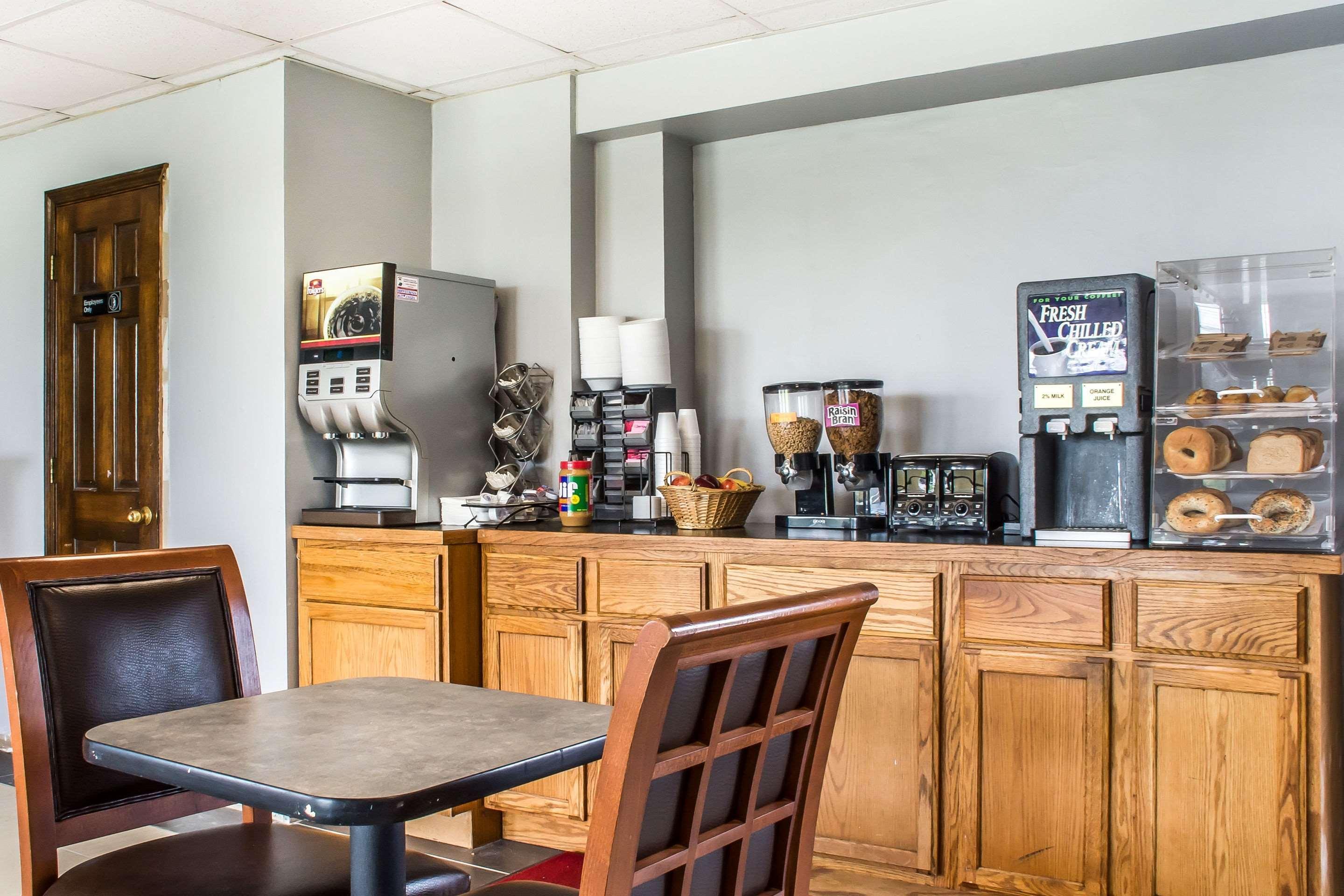 Econo Lodge Brockport Εξωτερικό φωτογραφία