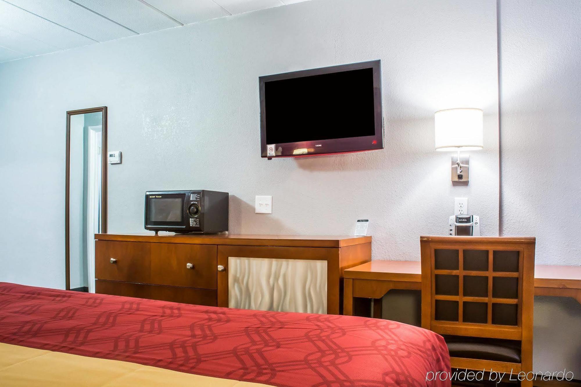 Econo Lodge Brockport Εξωτερικό φωτογραφία